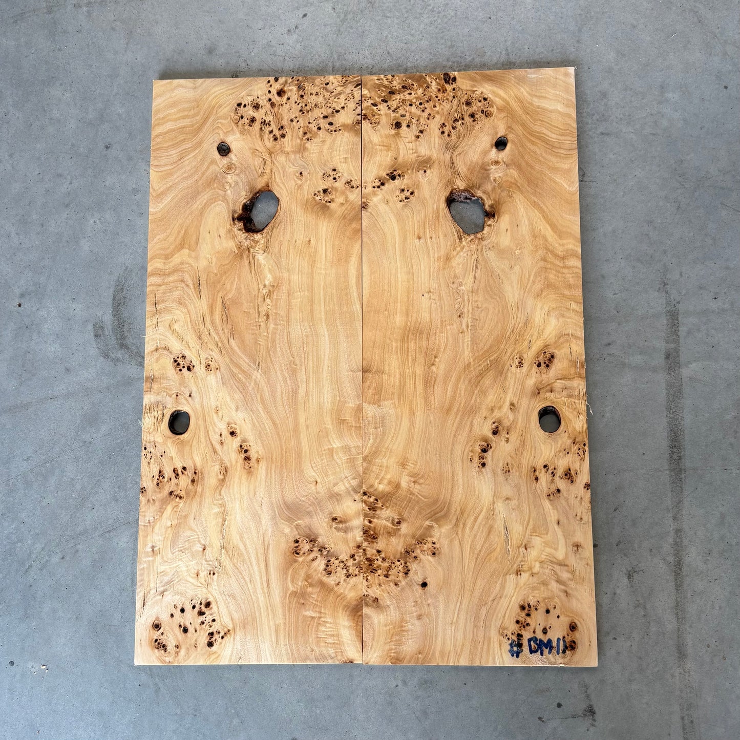 BM#11 Mappa Burl Bookmatch - 61 x 45 x 1cm