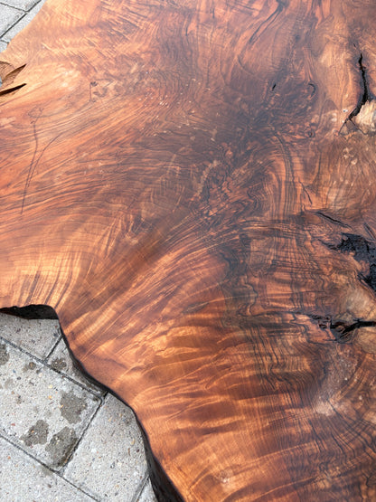 Notenhouten Slab 120x130x5cm #CS/052