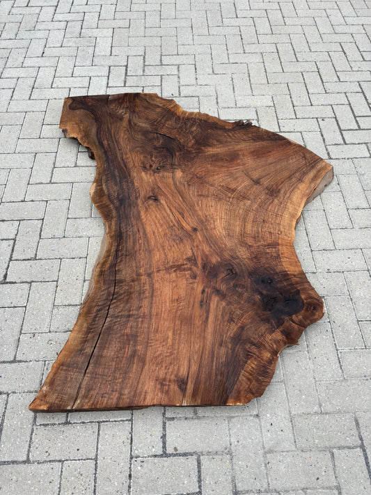 Notenhouten Slab 158x135/79/73x6cm #CS/015