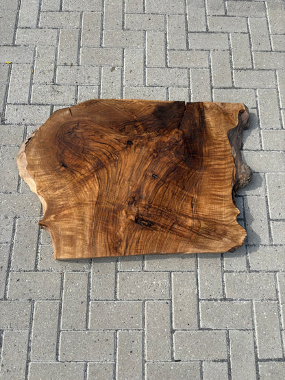 Notenhouten Slab 67x70/93/73x6cm #CS/024