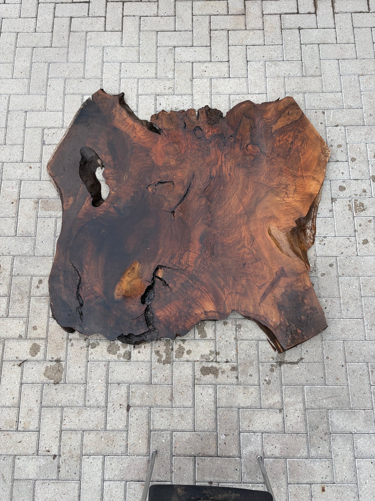 Notenhouten Slab 120x130x5cm #CS/052