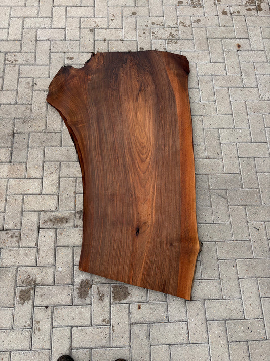 Notenhouten Slab 160x65/70/95x4,5cm #CS/051