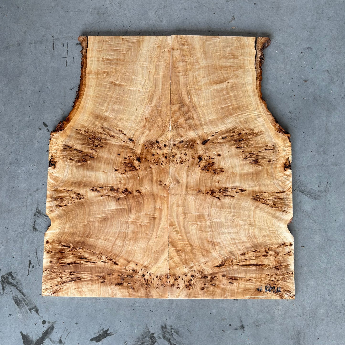 BM#12 Mappa Burl Bookmatch - 68 x 63 x 1.5cm
