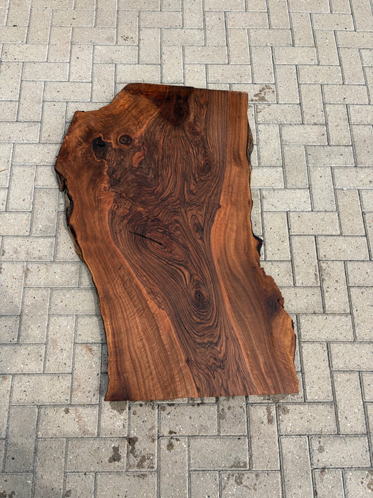 Notenhouten Slab 127x65/75/75x6cm #CS/045