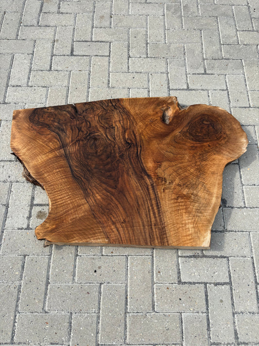Notenhouten Slab 69x108/100/70x6cm #CS/023